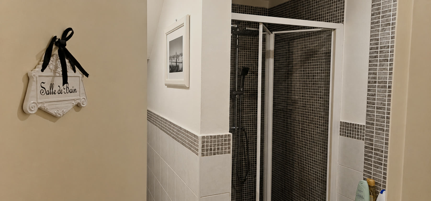 The home's details